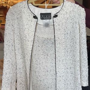 Alex Evenings lovely Jacket and tank top. Size M.